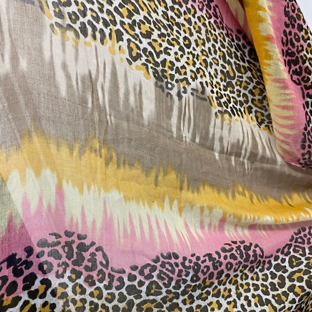 ✅Spring cheetah print scarf - Picture 2 of 3